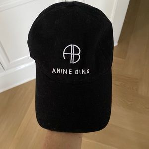 Anine Bing hat